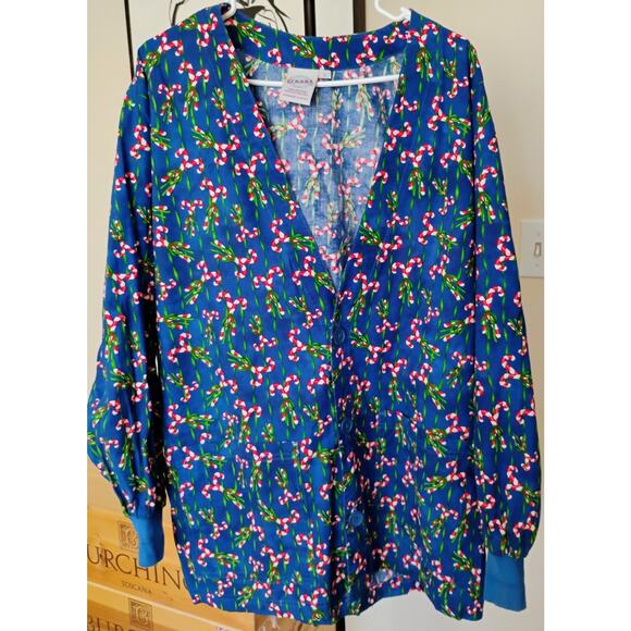 LG Women's Candy Cane Scrubs Coat. Buttoned Up With Pockets. Christmas. Holiday. - Picture 10 of 12